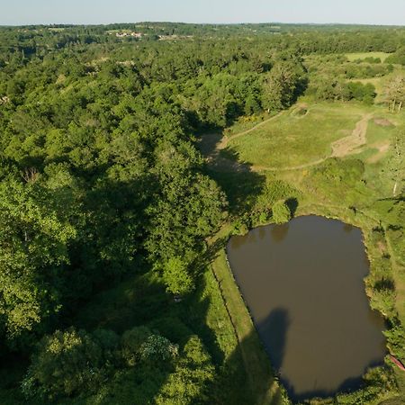 La Ferme Du Pont De Maumy, Cabane Au Bord De L'Etang Et Bain Nordique Busserolles Luaran gambar